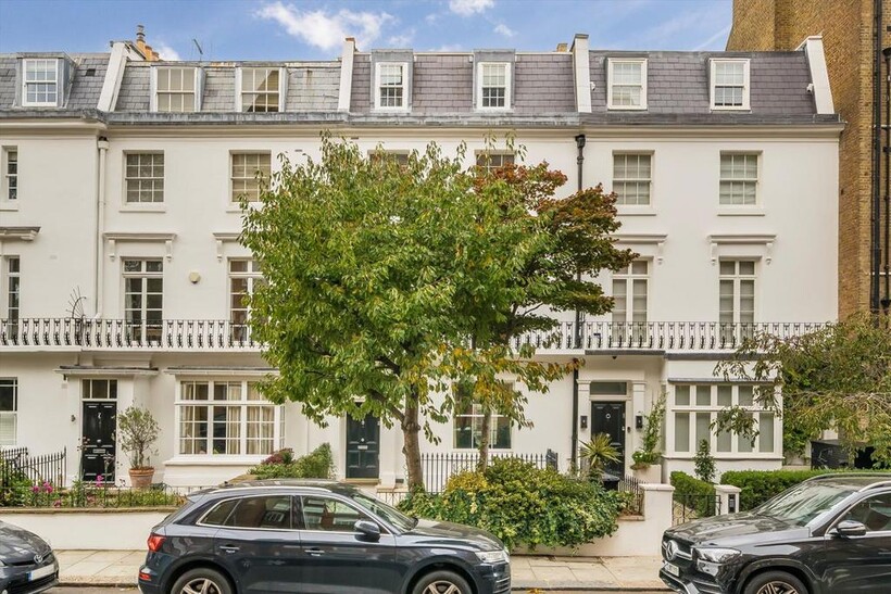 Sheffield Terrace, London W8 5 bed terraced house to rent - £21,450 pcm (£4,950 pw)
