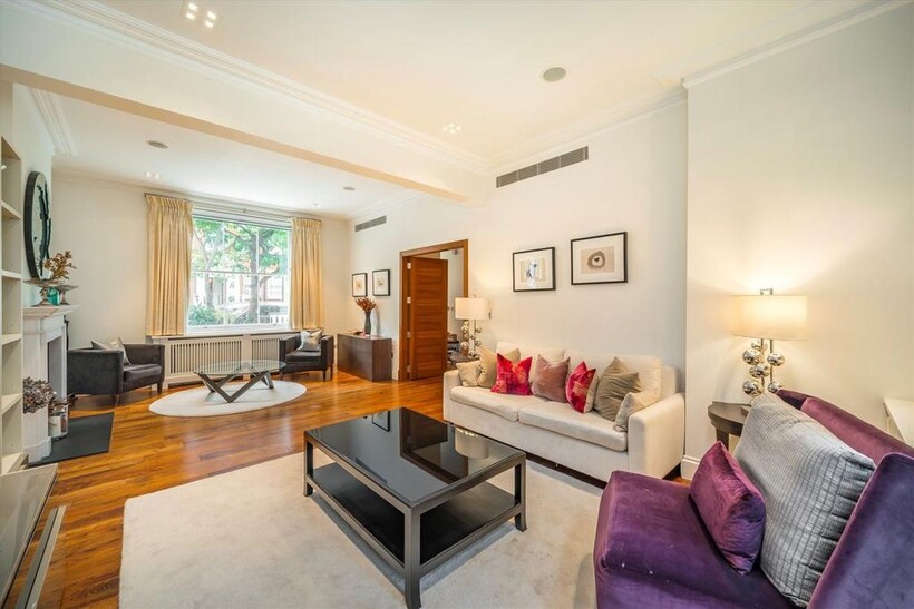 Sheffield Terrace, London W8 5 bed terraced house to rent - £21,450 pcm (£4,950 pw)