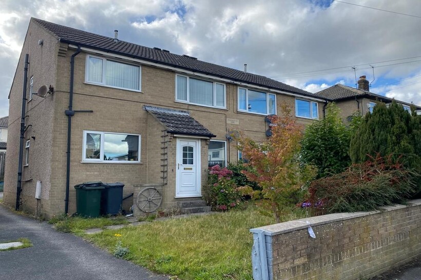 Warren Lane, Bingley 2 bed apartment to rent - £700 pcm (£162 pw)