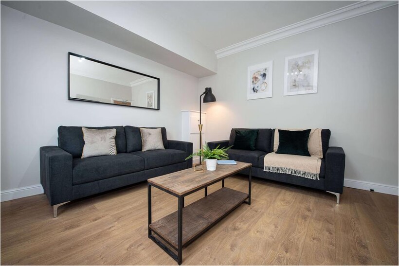 Quarry Place, Leeds LS6 6 bed house to rent - £3,562 pcm (£822 pw)