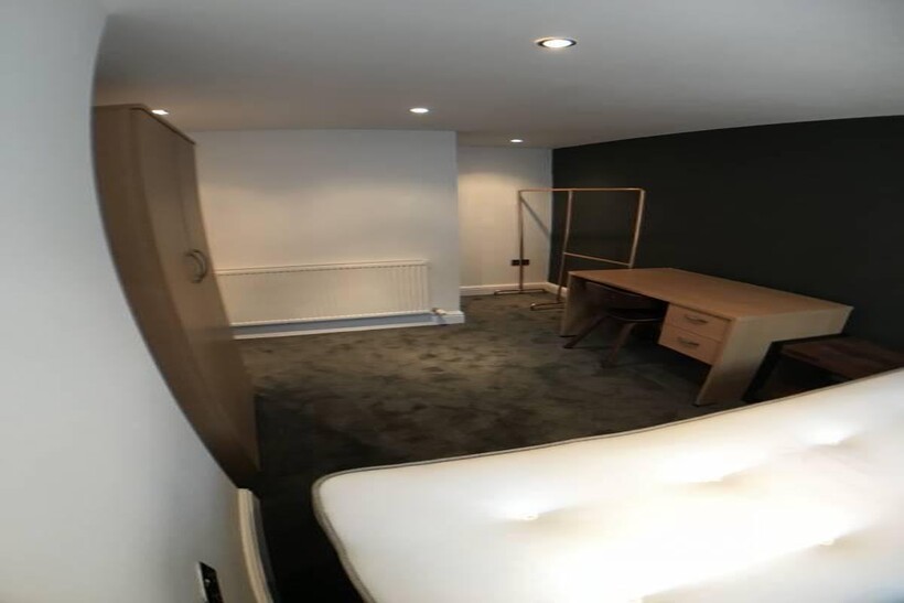 Grimthorpe Terrace, Leeds LS6 6 bed house to rent - £3,718 pcm (£858 pw)