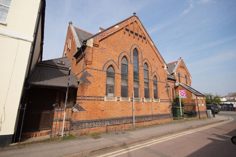 Town Centre GL50 4EF 3 bed flat to rent - £1,250 pcm (£288 pw)