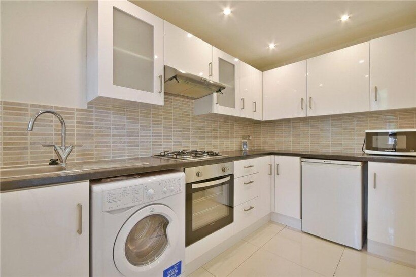 Cavendish Road, Willesden Green 1 bed flat to rent - £1,647 pcm (£380 pw)