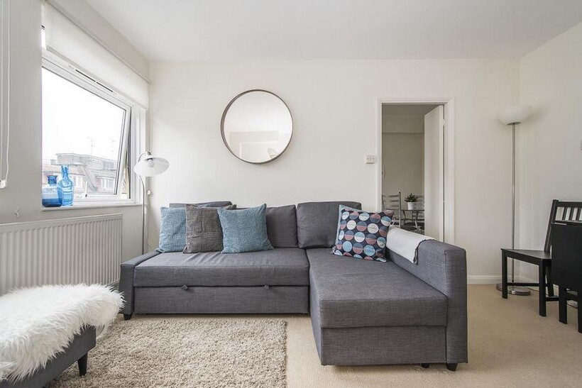 Elm Park Gardens, Chelsea, London, SW10 1 bed flat to rent - £2,249 pcm (£519 pw)