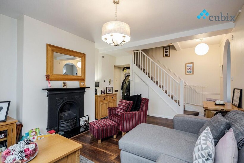 Timbrell Place, London SE16 2 bed maisonette to rent - £2,249 pcm (£519 pw)