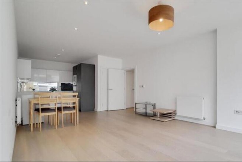 Granite Apartments, River Gardens... 2 bed apartment to rent - £2,492 pcm (£575 pw)