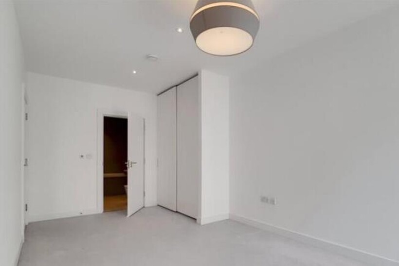 Granite Apartments, River Gardens... 2 bed apartment to rent - £2,492 pcm (£575 pw)