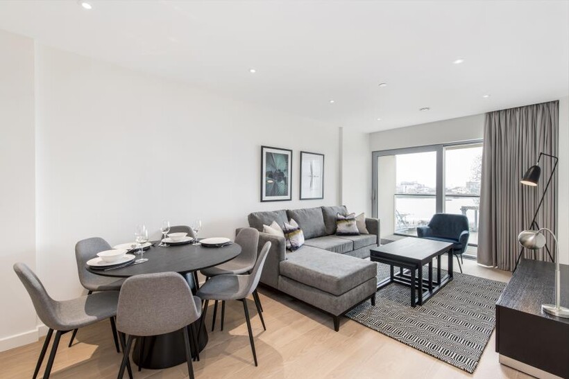 Upper Riverside, London SE10 2 bed apartment to rent - £3,142 pcm (£725 pw)