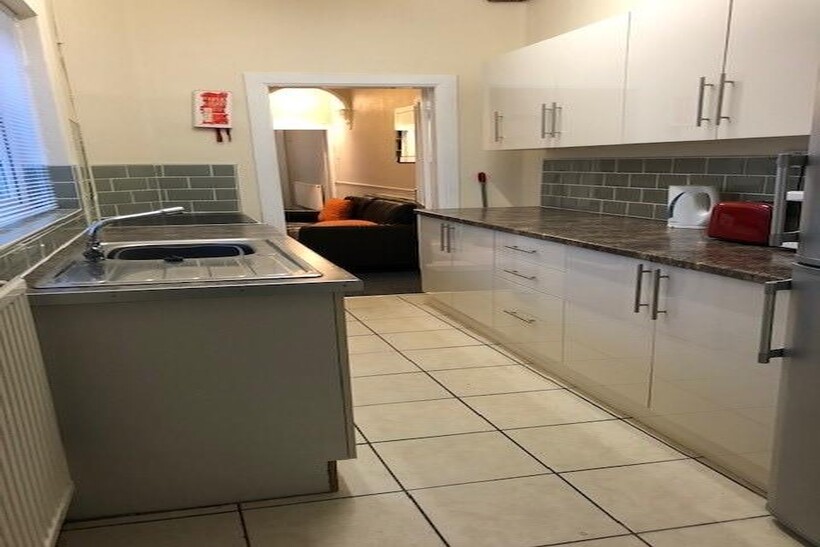 Spencer Road, Stoke-On-Trent ST4 3 bed house share to rent - £325 pcm (£75 pw)