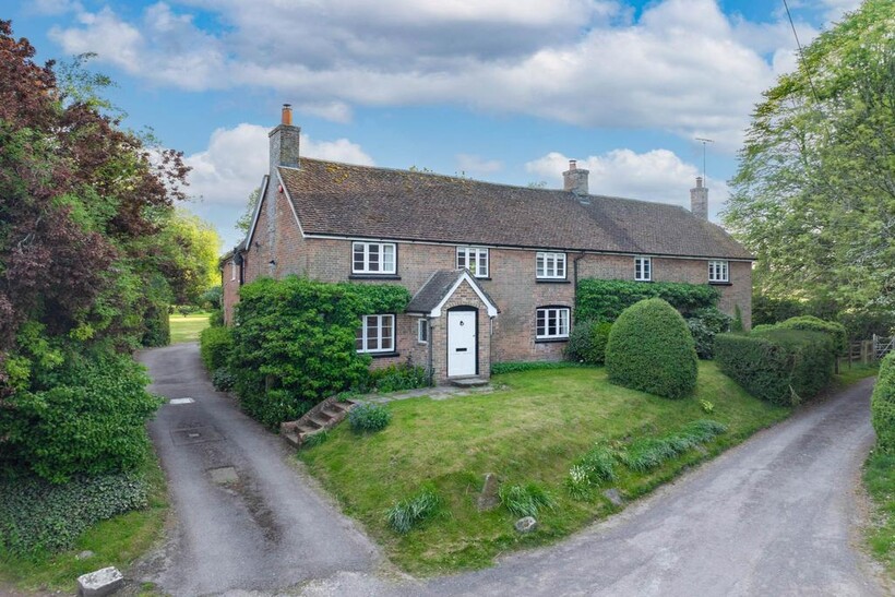 Hollow Lane, Marlborough 6 bed detached house to rent - £4,200 pcm (£969 pw)