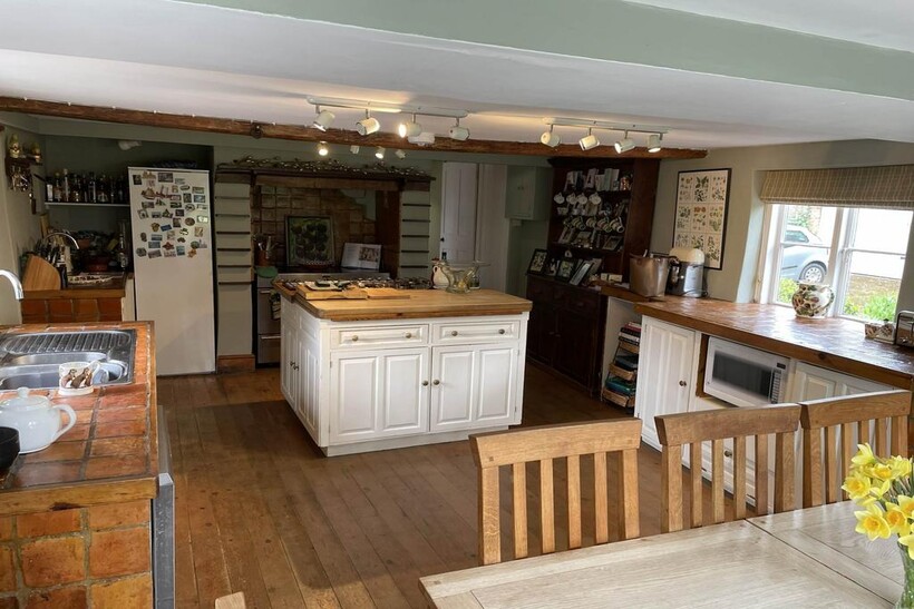 Hollow Lane, Marlborough 6 bed detached house to rent - £4,200 pcm (£969 pw)