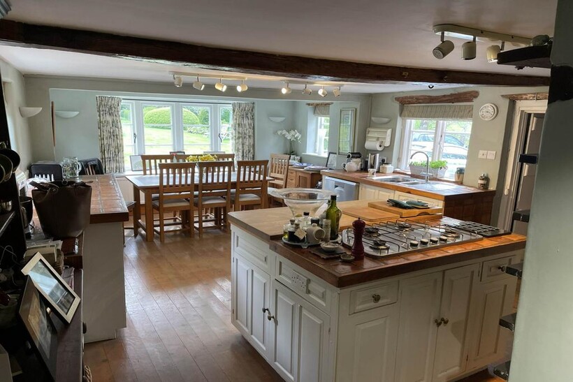 Hollow Lane, Marlborough 6 bed detached house to rent - £4,200 pcm (£969 pw)