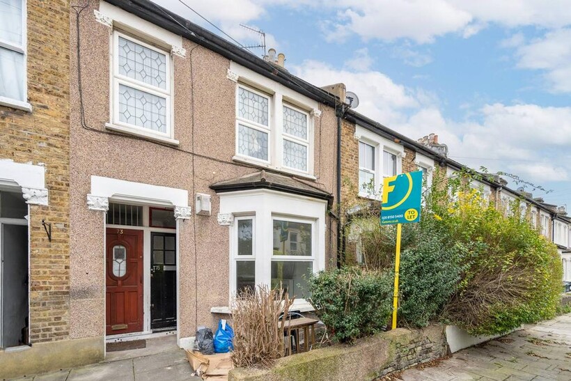 DANBROOK ROAD, Streatham Common... 1 bed flat to rent - £1,695 pcm (£391 pw)