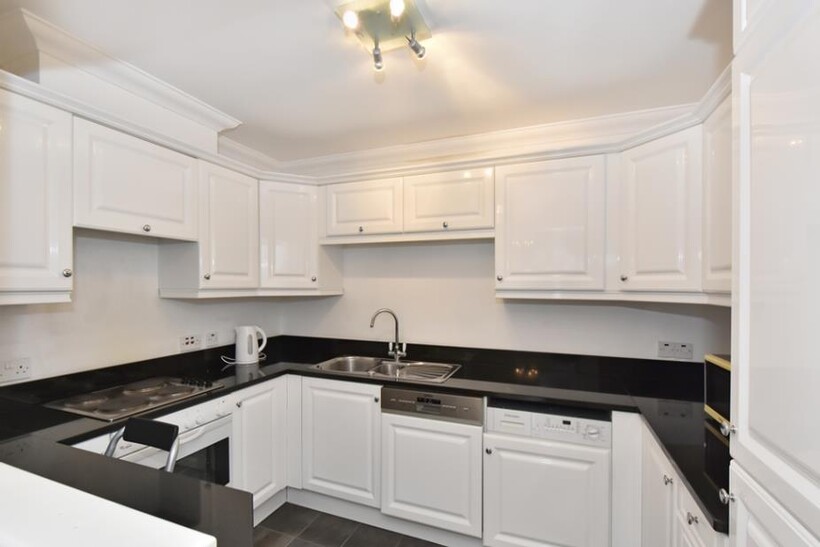 14 - 95 avenue road 2 27.10.png