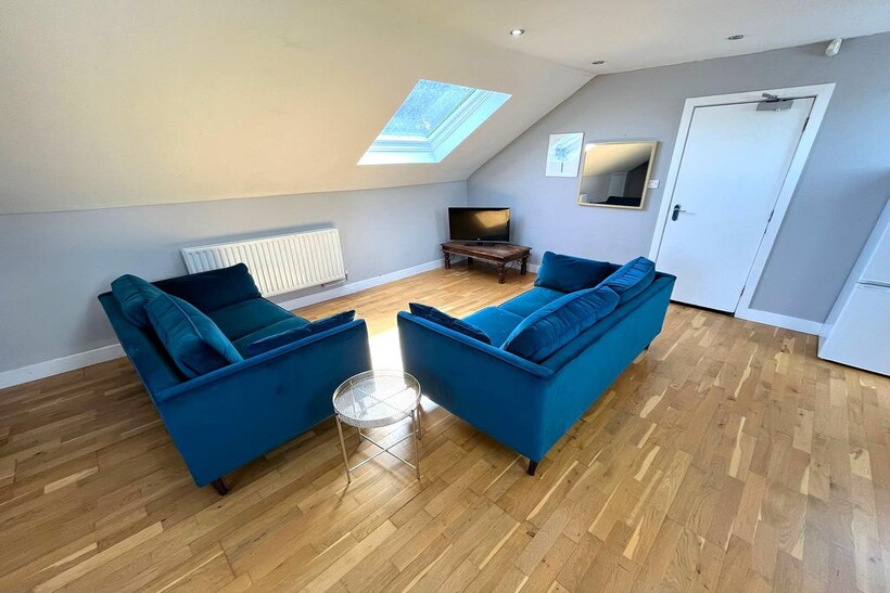 The Hollies, Third Avenue, Nottingham... 3 bed duplex to rent - £1,820 pcm (£420 pw)