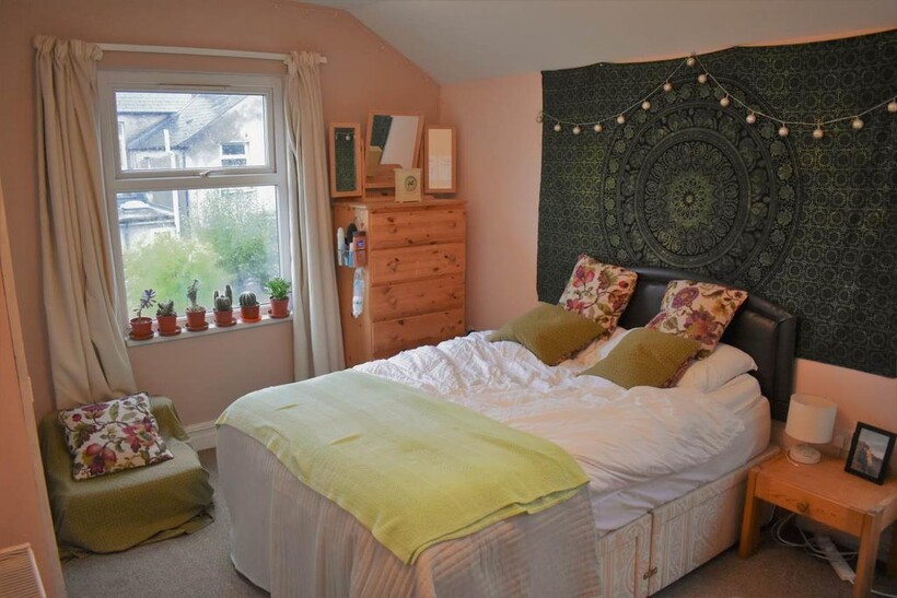 First Floor Rear Bed