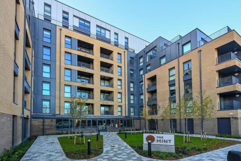 Station View, Guildford GU1 2 bed apartment to rent - £2,335 pcm (£539 pw)