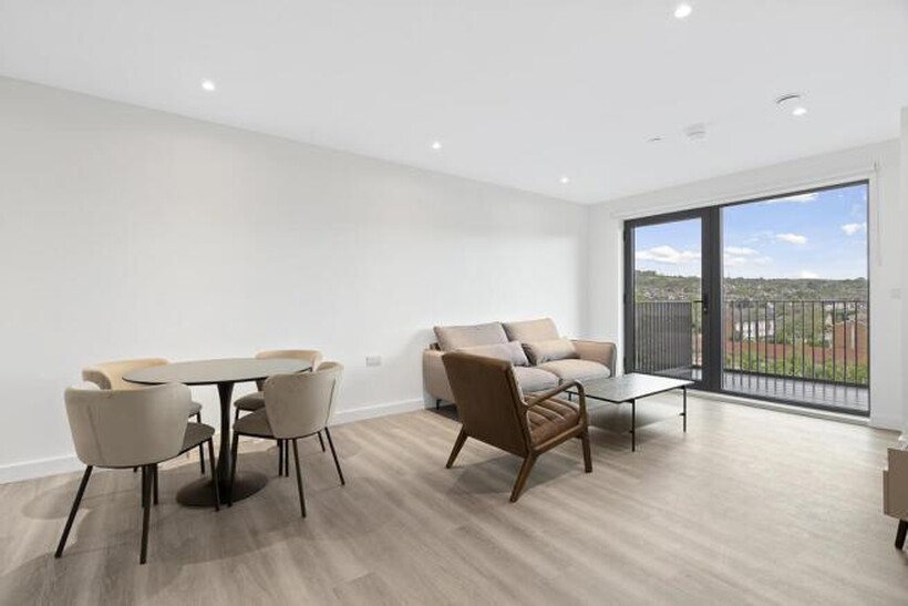 Station View, Guildford GU1 2 bed apartment to rent - £2,335 pcm (£539 pw)