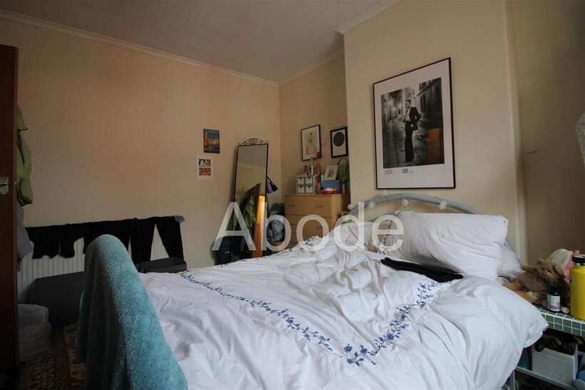 Harold Grove, Hyde Park, Leeds 2 bed house to rent - £997 pcm (£230 pw)