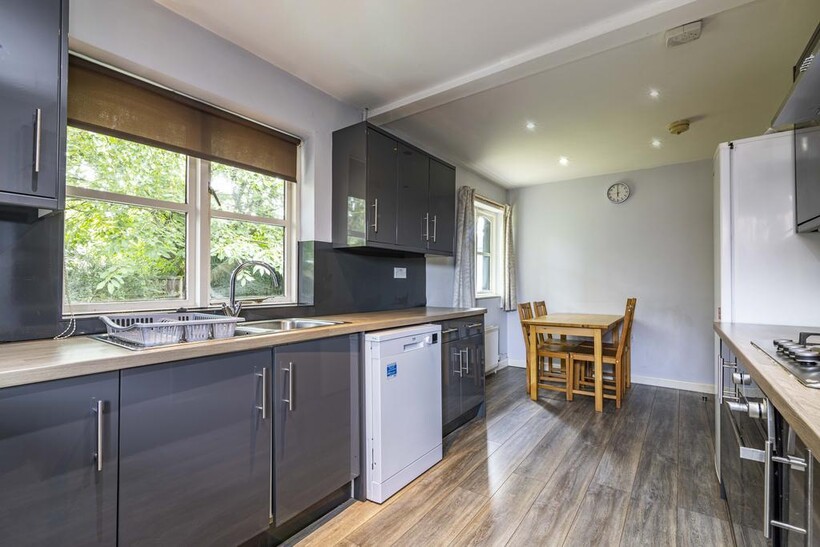 Kitchen and dining t