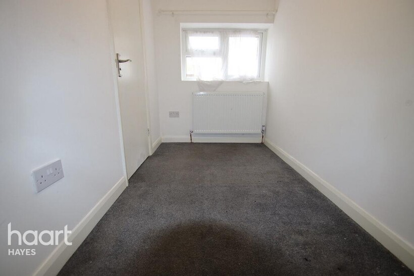 Western Road, SOUTHALL 10 bed semi-detached house to rent - £11,000 pcm (£2,538 pw)