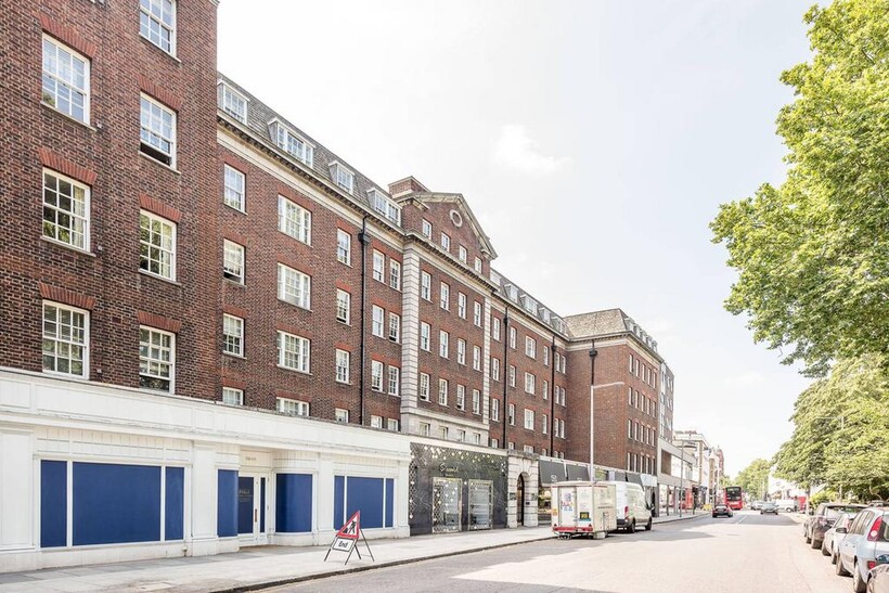 Fulham Road, Chelsea, London, SW3 2 bed flat to rent - £4,030 pcm (£930 pw)
