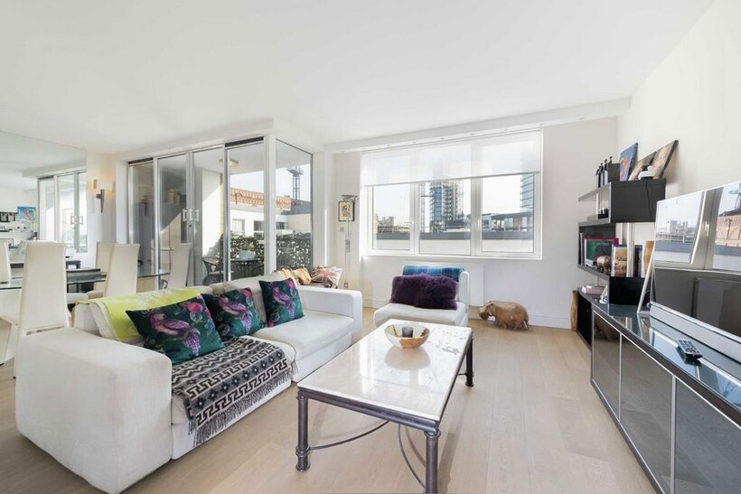 The Quadrangle, London SW10 2 bed flat to rent - £3,696 pcm (£853 pw)