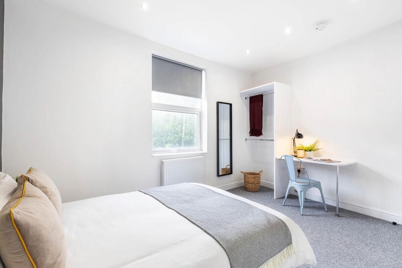 Ashville Avenue, Leeds LS6 6 bed house to rent - £3,718 pcm (£858 pw)