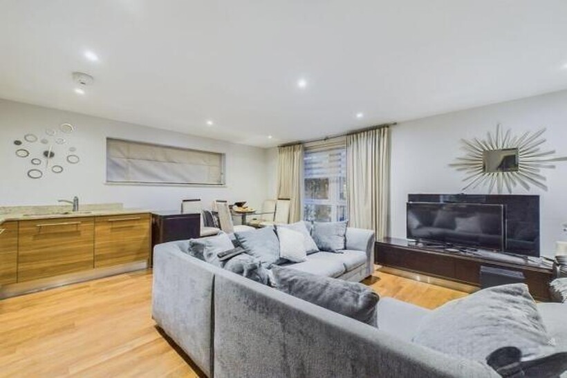 Davidson Frost-Wellings, DFW, Attlee Court, Living