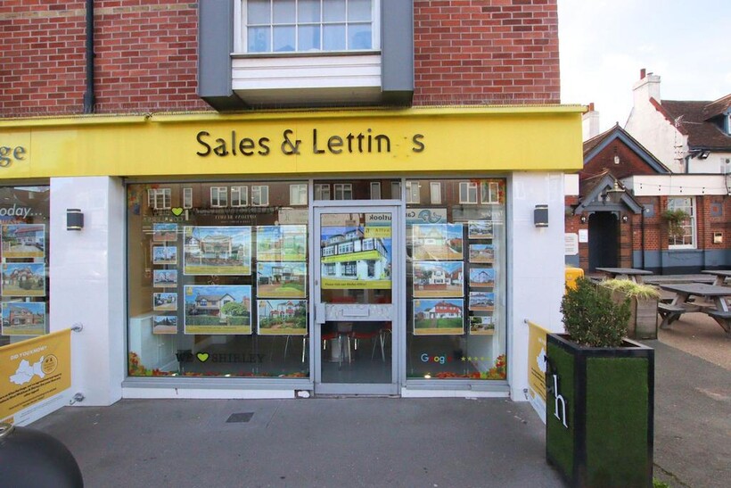 High Street, West Wickham, BR4 Property to rent - £1,833 pcm (£423 pw)