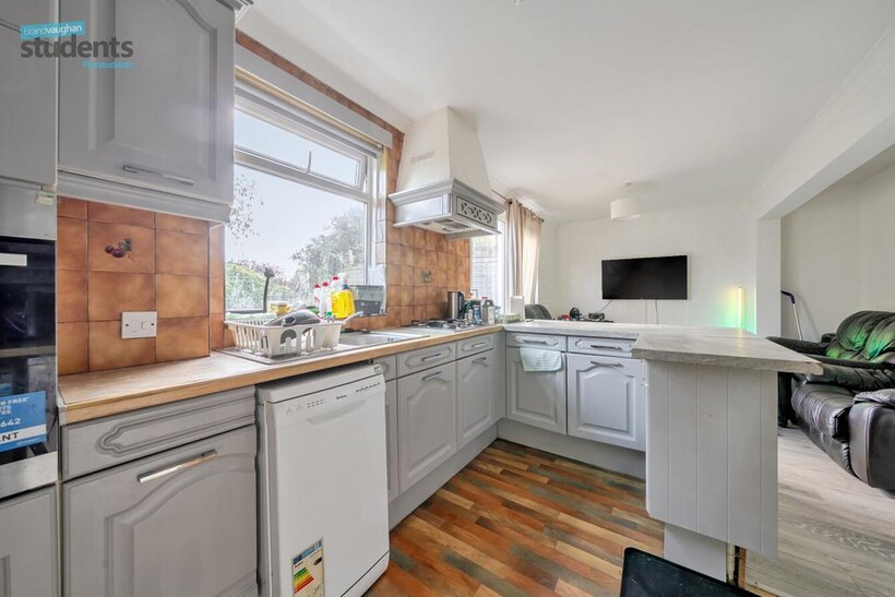 E9d626ab-f6d5-443...