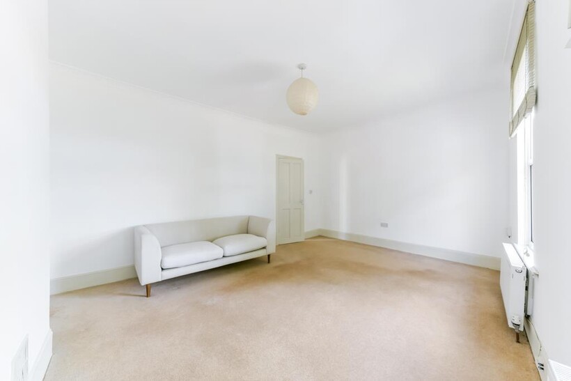 Webbs Road, London, SW11 1 bed apartment to rent - £1,898 pcm (£438 pw)