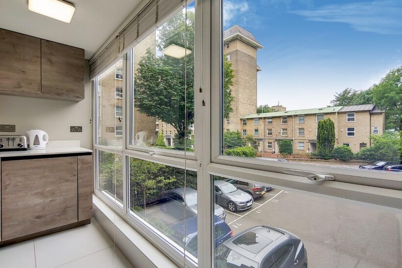 Boydell Court, St. Johns Wood Park... 3 bed flat to rent - £6,066 pcm (£1,400 pw)