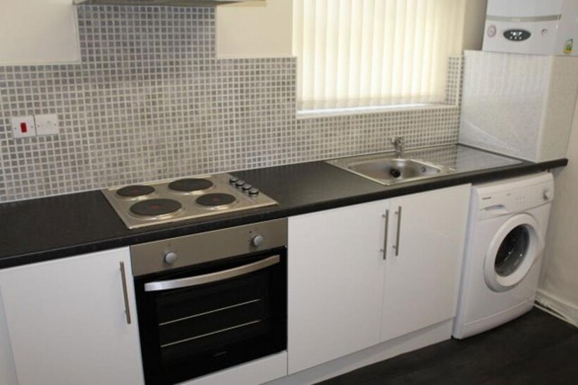 Adelaide Road, Liverpool 4 bed house to rent - £1,907 pcm (£440 pw)