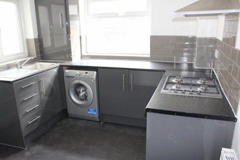 Leopold Road, Liverpool 4 bed house to rent - £1,907 pcm (£440 pw)