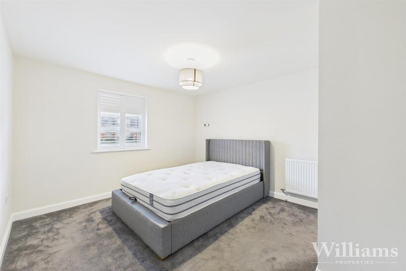 CAM02861 G0-PR0516-STILL001.jpg