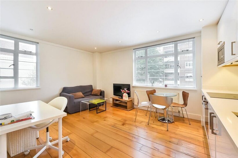 Sloane Avenue, Nell Gwynn House... 1 bed flat to rent - £2,899 pcm (£669 pw)