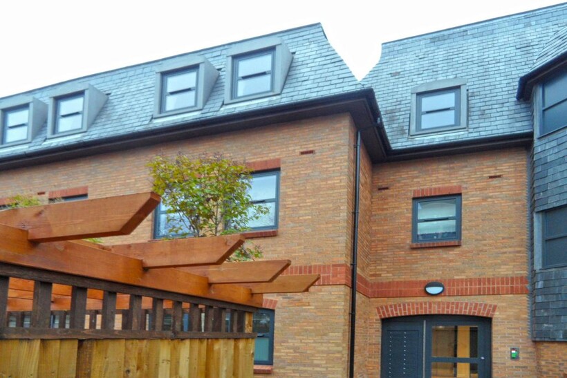 The Coppice, 12 The Grove, Slough, SL1 1 bed terraced house to rent - £1,195 pcm (£276 pw)