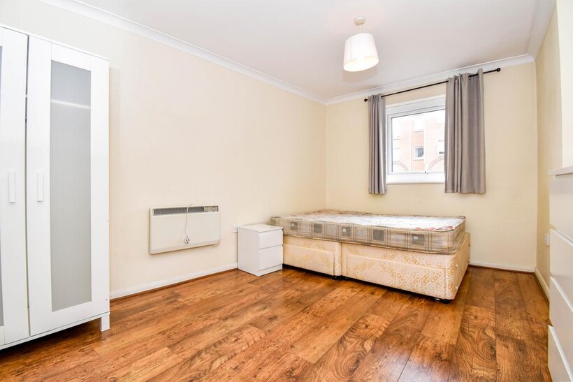 Cyclops Mews, London E14 5 bed terraced house to rent - £4,983 pcm (£1,150 pw)