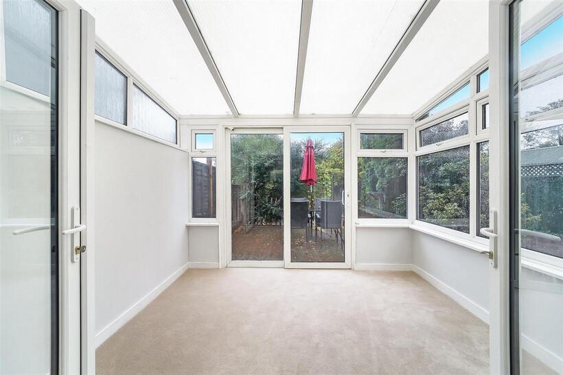 OAKS WAY, 34 (3).jpg