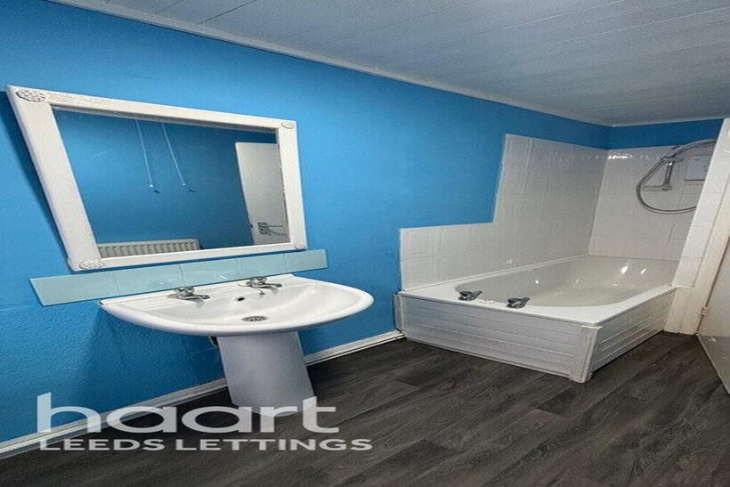 Dobson Place, LEEDS 2 bed terraced house to rent - £925 pcm (£213 pw)