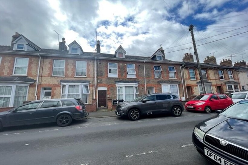 Albemarle Road, Taunton TA1 1 bed flat to rent - £775 pcm (£179 pw)