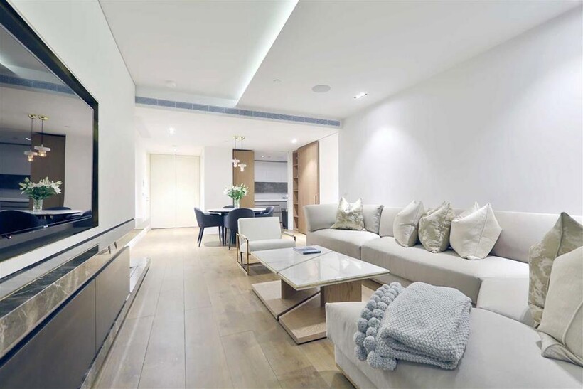 Pearson Square, London W1T 2 bed flat to rent - £9,100 pcm (£2,100 pw)