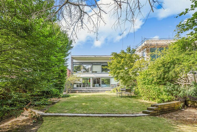 S1 ZEscn5 VESt ITEg9p H6 Cw.jpg