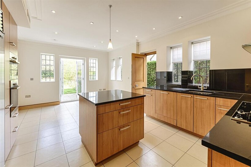 KINGSLEY WAY, HAMPSTEAD GARDEN... 6 bed detached house to rent - £9,967 pcm (£2,300 pw)