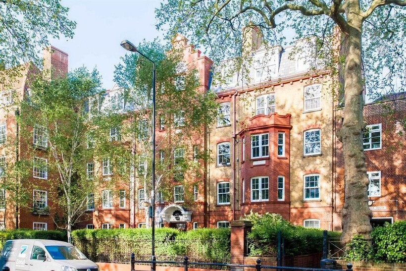 Victoria Park Square, Bethnal Green E2 1 bed apartment to rent - £1,950 pcm (£450 pw)