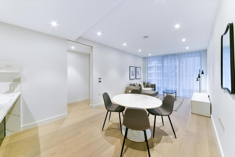 10 Park Drive, Canary Wharf, London, E14 2 bed flat to rent - £3,575 pcm (£825 pw)