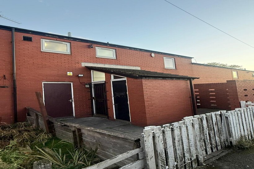 Leeds LS9 2 bed terraced house to rent - £955 pcm (£220 pw)