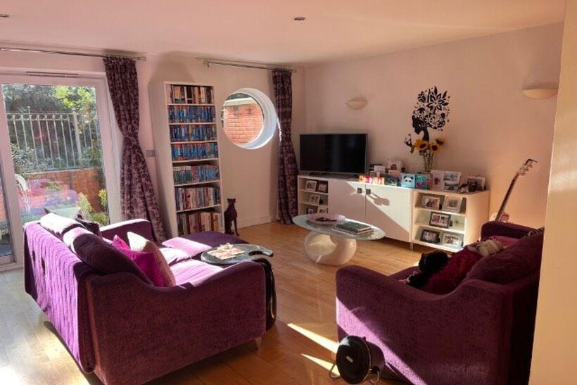 Wharf Road, Wharf Road NG7 2 bed apartment to rent - £1,075 pcm (£248 pw)