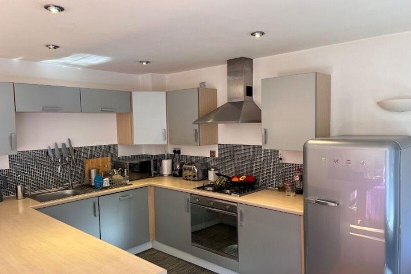 Wharf Road, Wharf Road NG7 2 bed apartment to rent - £1,075 pcm (£248 pw)